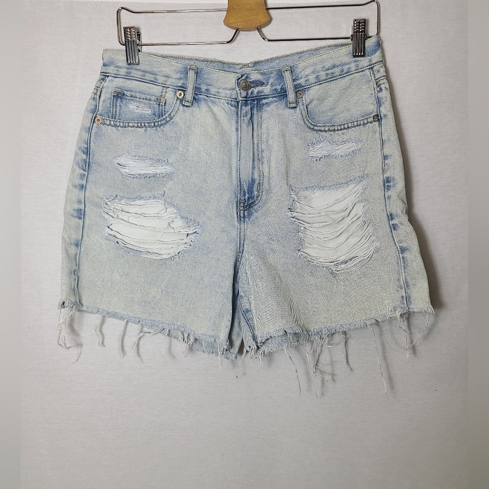 AMERICAN EAGLE high rise MOM shorts- Size 6